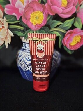 NWT Bath and Body Works Mini Winter Candy Apple Body Cream - Red & White